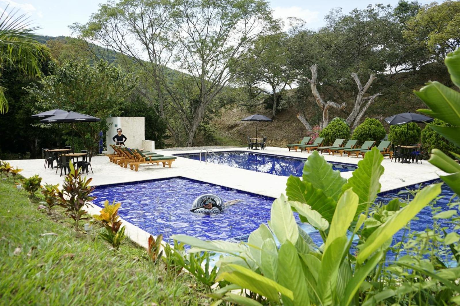 Tres Lagos Hotel ซานเฮโรนิโม ภายนอก รูปภาพ