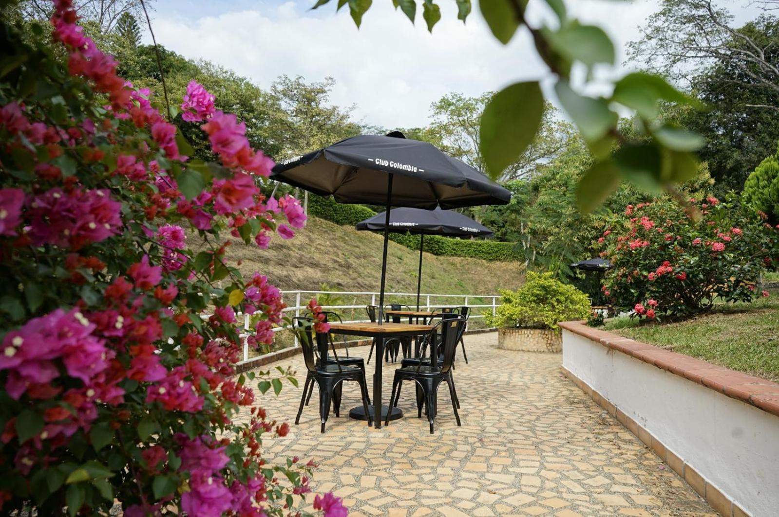 Tres Lagos Hotel ซานเฮโรนิโม ภายนอก รูปภาพ